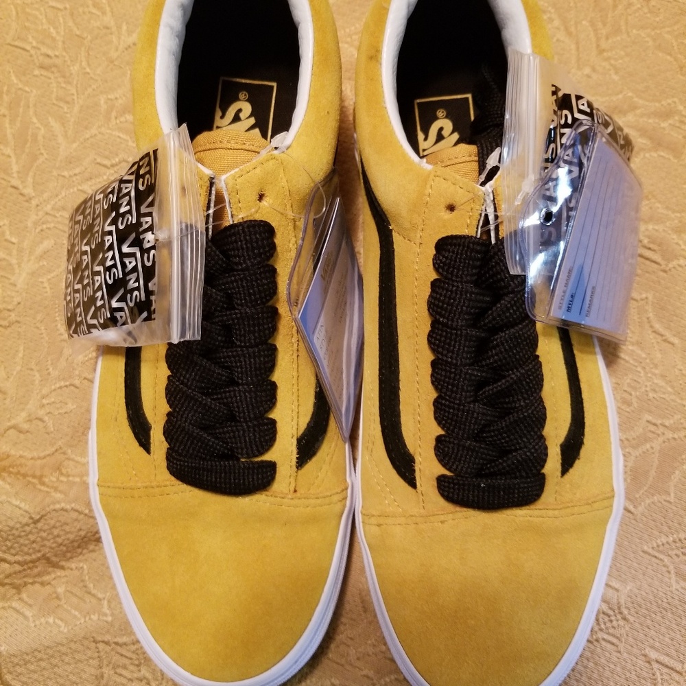 VANS Authentic Sneakers Sand/Yellow. New Man/Woman